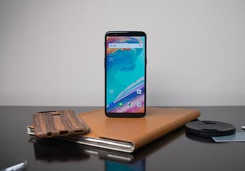 Древние «убийцы флагманов» OnePlus 5 и OnePlus 5T получили стабильную Android 10