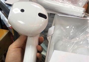 Поддельные Apple AirPods оказались самым настоящим феном