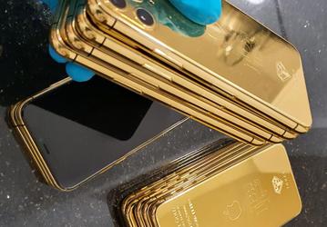 Брат Пабло Эскобара требует от Apple 2,6 млрд и сам выпускает золотые iPhone 11