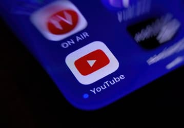 YouTube будет напоминать, что пора спать