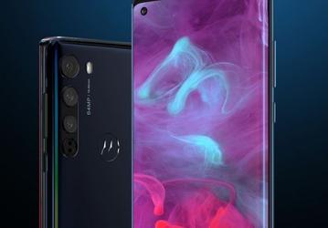 Флагман Motorola с «бесконечной гранью» стал первым смартфоном компании с обещанным обновлением до Android 12