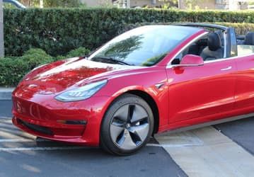 Tesla Model 3 превратили в кабриолет за… две стоимости Tesla Model 3