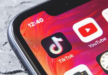 Дети всё активнее используют TikTok. Сервис лишь немногим уступает YouTube