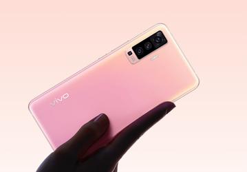 Тонкий корпус, камера с суперстабилизацией и выделенный ЦАП. Представлен Vivo X50 Pro