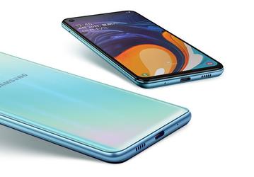 Фанаты Samsung, выдыхайте. Компания пока не будет использовать в своих смартфонах экраны AMOLED сторонних производителей