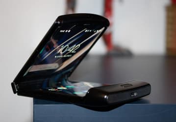 Motorola Razr 2 станет не только мощнее, но и больше. Новинка получит дисплей диагональю 6,7 дюйма