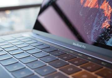 Новейшая видеокарта Radeon Pro 5600M впечатляет производительностью. MacBook Pro 16 теперь намного быстрее