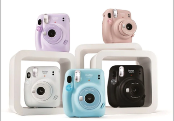 Fujifilm представила камеру мгновенной печати Instax Mini 11 за $79