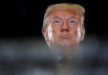 Трамп признал, что санкционировал кибератаку на «российских троллей»
