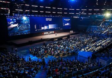 Число пользователей мобильных устройств Huawei и Honor достигло 700 миллионов