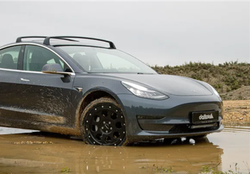 Tesla Model 3 превратили в кроссовер