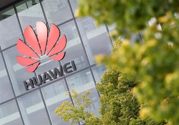 Британским операторам запретили закупать оборудование Huawei для сетей 5G
