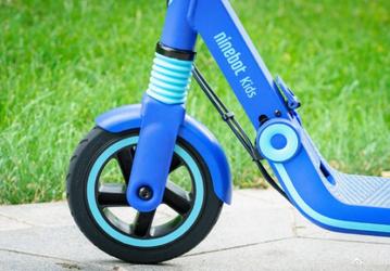 Представлен крошечный складной электросамокат Ninebot E8