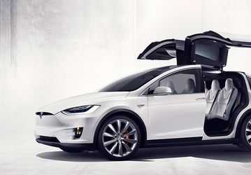 Автомобили Tesla скоро перестанут нуждаться в водителях