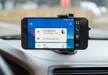 Android Auto на смартфонах стал удобнее. Новый интерфейс Google Maps