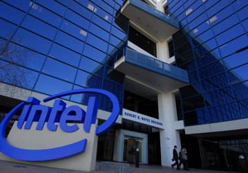США заставили Intel приостановить поставки продукции крупному производителю серверов