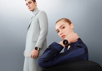 Новейшие умные часы Huawei Watch RS могут получить камеру и динамик