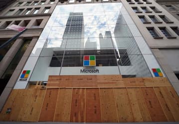 В Microsoft финансовый год начался с сокращения рабочих мест