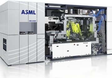 Половина всех машин для EUV-литографии принадлежит одному производителю 