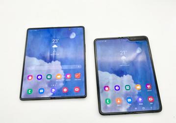 Складка на экране у Samsung Galaxy Z Fold2 выражена сильнее, чем у оригинального смартфона