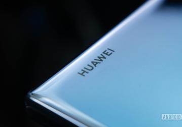 Будущие смартфоны Huawei смогут удивить совмещением двух новых технологий. Подэкранной камеры и полноэкранного дактилоскопа