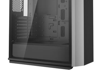 Передняя и верхняя панели корпуса DeepCool CL500 изготовлены из сетки