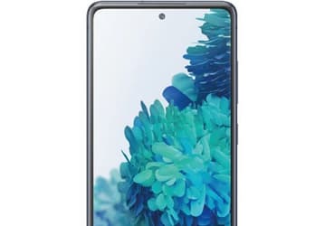 Доступный флагман Samsung Galaxy S20 Lite (Galaxy S20 FE) на первом изображении