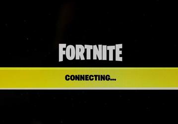 Компания Epic Games просит суд запретить Apple удалять ее игры из магазина приложений