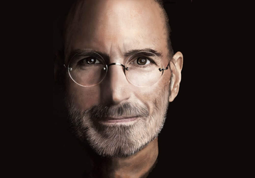 Тим Кук сменил Стива Джобса на посту лидера Apple девять лет назад