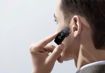 Уникальный браслет-гарнитура Huawei Band B6 поступил в продажу у себя на родине
