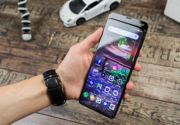 Xiaomi Mi Mix 3 получил глобальную стабильную MIUI 12