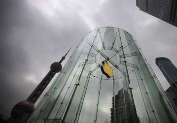 Компания Epic Games подала в суд на Apple из-за политики App Store