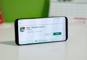 В Google Maps появилось важное новшество для автомобилистов. Тестируется специальный автомобильный интерфейс 