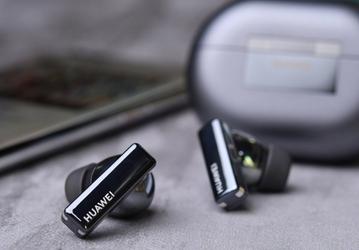 Флагманские наушники Huawei FreeBuds Pro на первых «живых» фото