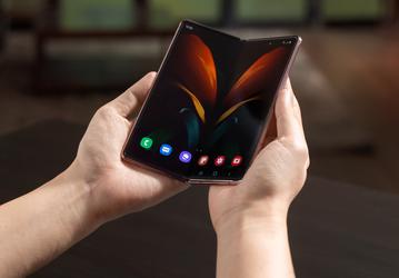 Почти идеальный гибкий смартфон Samsung. Представлен Galaxy Z Fold2