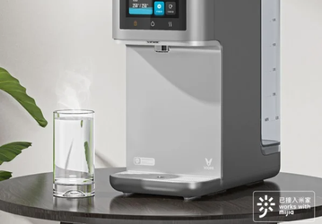 На Xiaomi Youpin представлен диспенсер-водоочиститель Viomi с 5-дюймовым экраном