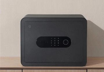 Эта недорогая новинка Xiaomi позволит сохранить ваши деньги и ценности в безопасности. Сейф Mijia Smart Safe Deposit Box стоит 95 долларов