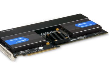 Карта Sonnet FUS-U2-2X4-E3 обеспечивает подключение двух твердотельных накопителей типоразмера U.2 к слоту PCIe