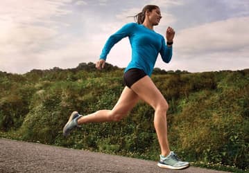 Garmin представила новые умные часы для бегунов и не только