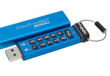 Объем флешки с клавиатурой Kingston DataTraveler 2000 достиг 128 ГБ