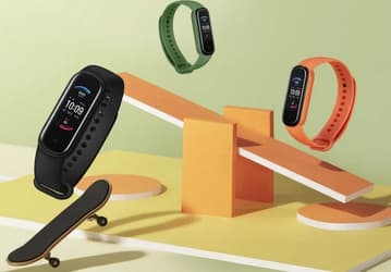Это копия Xiaomi Mi Band 5, только чуть лучше. Huami Amazfit Band 5 имеет две полезных дополнительных функции