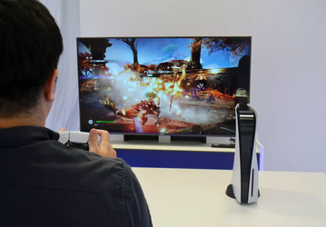 Вышли первые обзоры Sony PlayStation 5. Она очень большая и тихая