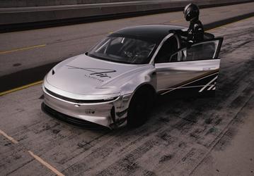 Облегченный Lucid Air попытался обойти на треке Tesla Model S Plaid. Не получилось