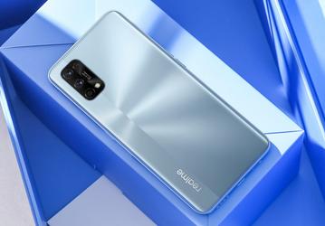 Улучшенный Realme 7 Pro прибыл в Россию раньше и дешевле ожидаемого