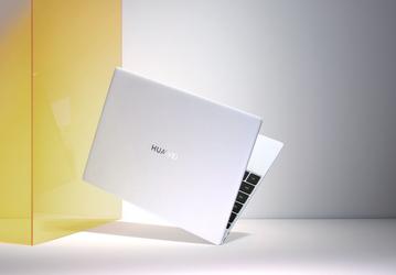 Премиальный ноутбук Huawei MateBook X приехал в Россию с подарками на 20 тысяч рублей