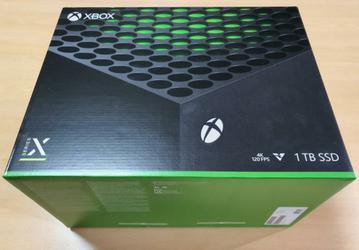 Xbox Series X уже появилась в магазинах. Первое фото розничной упаковки