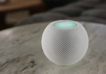 Apple представила HomePod mini – умную колонку-интерком