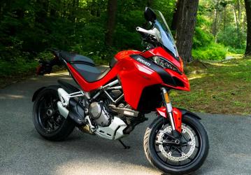 Первый в мире мотоцикл с двумя радарами. Ducati Multistrada V4 поступил в производство
