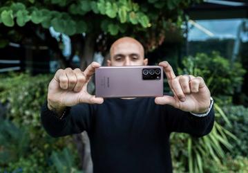 Звук в недорогом iPhone SE 2 лучше, чем во флагманском Samsung Galaxy Note20 Ultra. Но у последнего почти нет артефактов