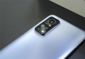 Xiaomi считает, что iPhone 11 проиграл флагману Redmi по качеству экрана